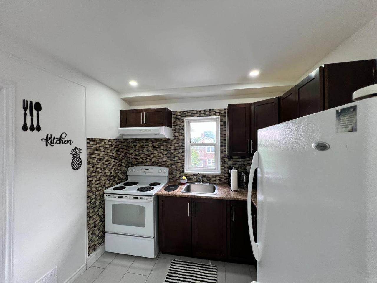 #1 Convvy-Nient Residence! Toronto Bagian luar foto