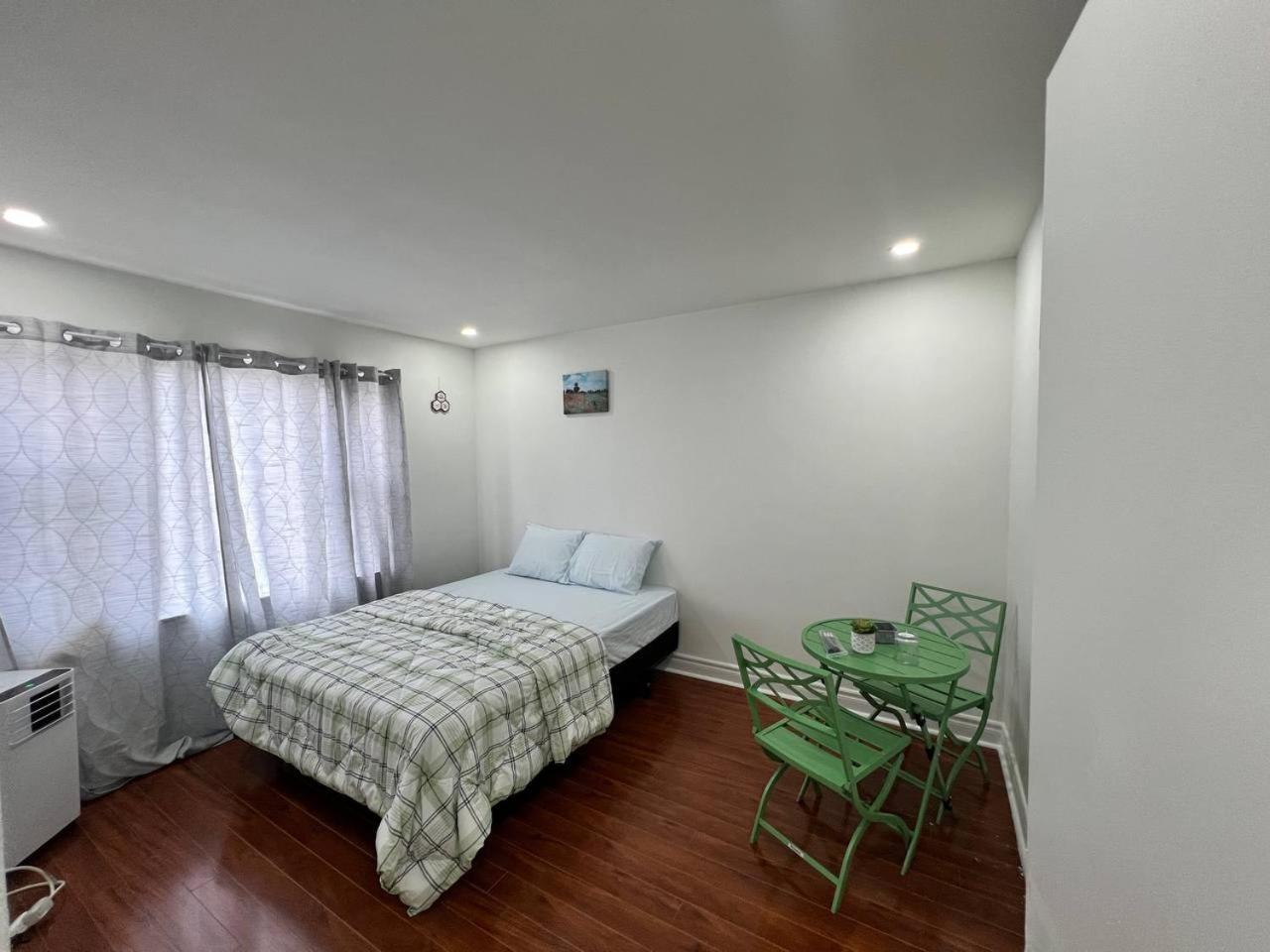 #1 Convvy-Nient Residence! Toronto Bagian luar foto