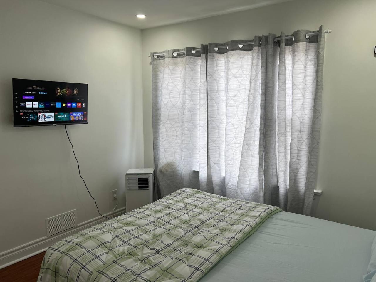 #1 Convvy-Nient Residence! Toronto Bagian luar foto